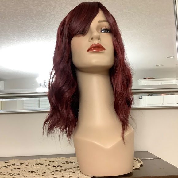 NEW Vibrant Burgundy Beachwaves Wig - Picture 2 of 9